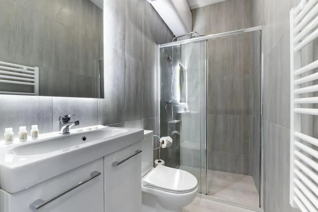 Studio De Charme Au Coeur Des Batignolles
